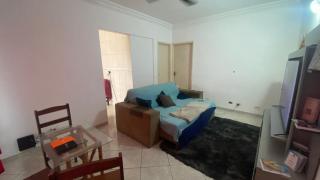 Apartamento 1 quarteirão da praia, 2do andar de escada - 3