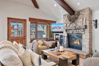 Park Avenue Home - 7