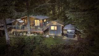 The Great Escape - Port Renfrew & Bunkhouse - 1