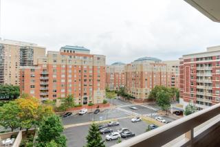 Blueground Ballston pool nr Arlington Cemetery WDC-1122 - 4