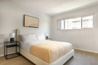 Blueground Westwood balcony nr UCLA LAX-1397 - 3