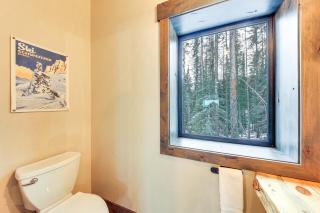 Luxury Ski Home with Hot Tub on Schweitzer Mountain - 1