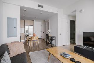 Blueground Coral Gables pool wd nr Vizcaya MIA-125 - 9