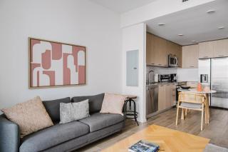 Blueground Coral Gables pool wd nr Vizcaya MIA-125 - 0