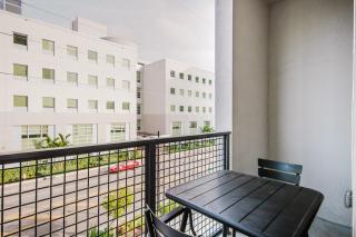 Blueground Coral Gables pool wd nr Vizcaya MIA-125 - 8