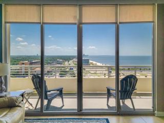 Beautiful 15th floor 2 bedroom, 2 bath condo at The Ocean Club! - 9