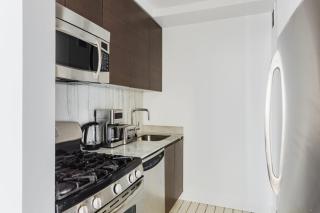 Blueground Midtown West gym balcony ac NYC-1541 - 3
