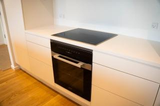 33rd Floor City View 4-prs Apt I Rare Find - 9