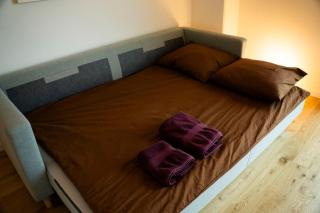 33rd Floor City View 4-prs Apt I Rare Find - 1