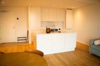 33rd Floor City View 4-prs Apt I Rare Find - 0