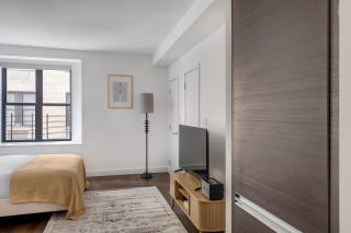 Blueground Upper West Side pool nr Central Park NYC-1960 - 7