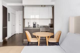 Blueground Upper West Side pool nr Central Park NYC-1960 - 3