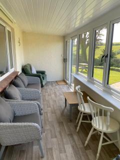 Tranquil family retreat, large plot, splendid view - 2