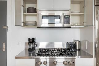 Blueground Hells Kitchen view nr Hudson River NYC-2188 - 4