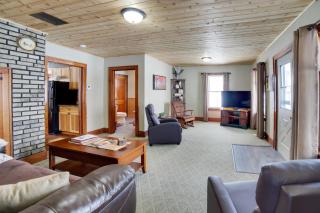 Secluded and Peaceful Upper Peninsula Getaway! - 6