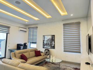 Dazzling Lekki 3BR Home - Private Balcony - 247 Power, Wifi & Security - 3