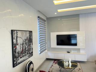 Dazzling Lekki 3BR Home - Private Balcony - 247 Power, Wifi & Security - 2