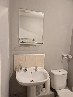 Home Sweet Home, Calverley Court Apartment Home in West Midlands, England - 5