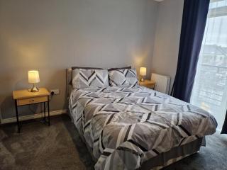 Home Sweet Home, Calverley Court Apartment Home in West Midlands, England - 4