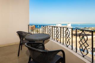 Delmar Apartments by Peaks - 1