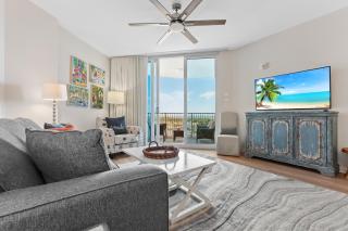 5 Star Resort 6th fl 2BR 2 BATH King Suite Shuttle Pools Family - 2