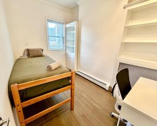 010 - Prime Location Flat Steps from PATH & NYC - 1