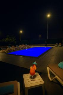 ŞAHNAZ VİLLA Suits - 4