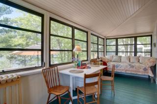 Peaceful Long Pond Cottage with Dock and Views - 4