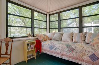 Peaceful Long Pond Cottage with Dock and Views - 2