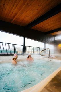 Downtown Revelstoke Retreat by Canadian Rockies Vacation Rentals - Revelstoke - 9