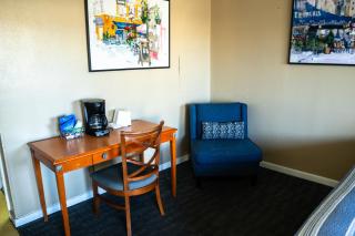 Yellowstone Motel - 4