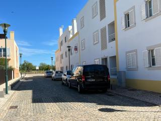 APF Beach T2 Cabanas Home by Junto ao Mar - 9