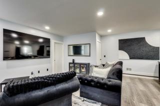 4 Mi to MetLife Stadium Chic Wallington Unit! - 7