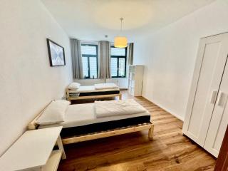 Große Wohnung für Gruppen, zentral gelegen - 8