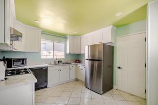 10 Min To Disneyland 10 Min To Knotts 5 Bedroom - 3