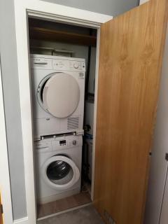 Stylish Central Apartment, families with Parking - 3