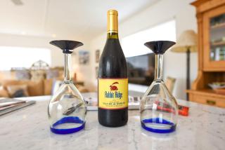 Charming Garden Cottage with Full Kitchen Walk to La Jolla Village & Beaches - 2