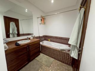 Luxury 2 bedroom apartment - Gueliz Plaza - 4