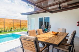 Entire Property - Triskele Retreat - 9