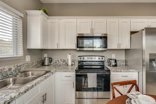 14 Mi to Saguaro NP Adventure-Ready Townhome - 1