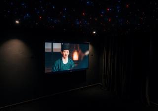 Luxury 2 bedroom duplex with private cinema - 8