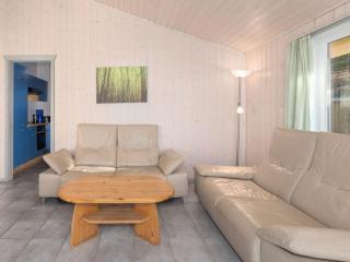 Ferienhaus mit Sauna im Ferienpark Mirow - 2