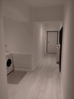 Lakeview Skyline with free parking - 1