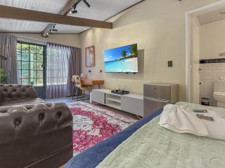 Centro comercial 1 suíte WiFi Home Office - Campos do Jordão - 8