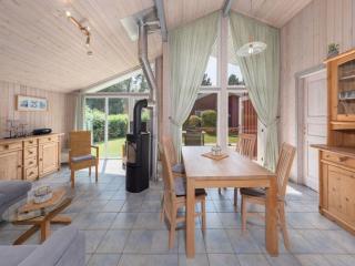 Ferienhaus mit Sauna im Ferienpark Mirow - 5