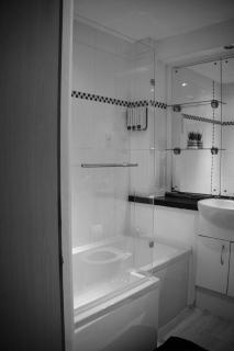 Premium 2BR Apt in City Centre - prime Location - 9