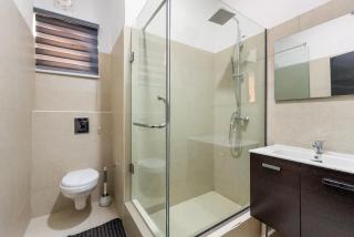 Luxury & Classy 2Bedroom Apartment - 3