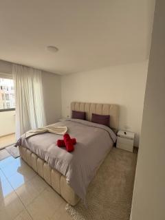 Luxury Pool View Apartment Design and Confort - 6