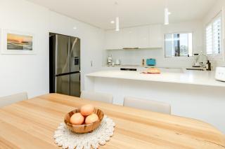 Breathe Coolum - coastal calm, walk to everything - 8