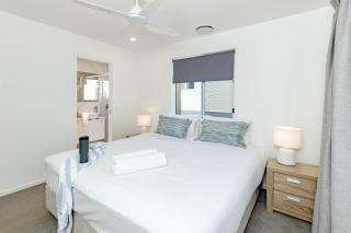 Breathe Coolum - coastal calm, walk to everything - 6